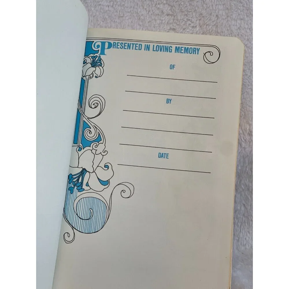The New American Bible The Holy Bible Memorial‎ Edition Illustrated White Gold